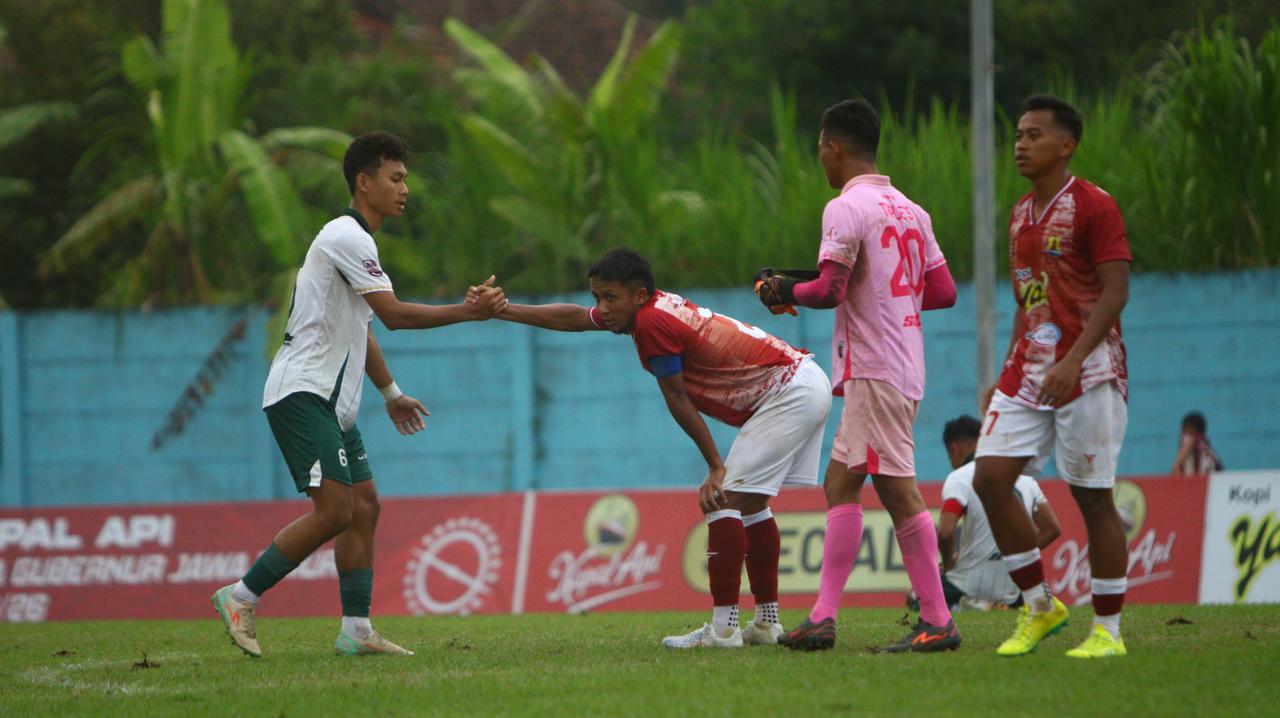 LAGA KE DUA LIGA 4 GRUB B